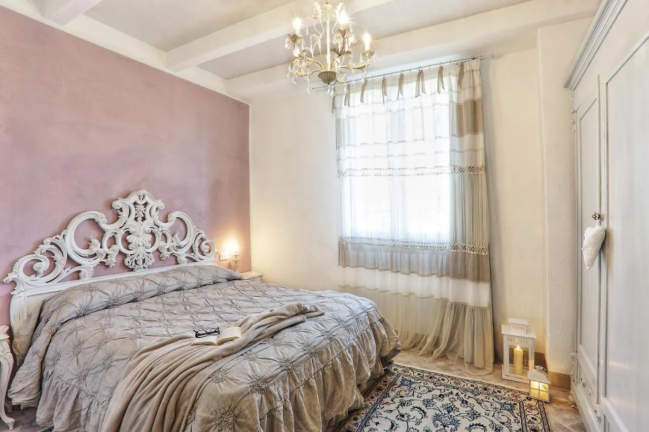 Villa Tramonto Querce  0*, Querce (Lucca) Italien